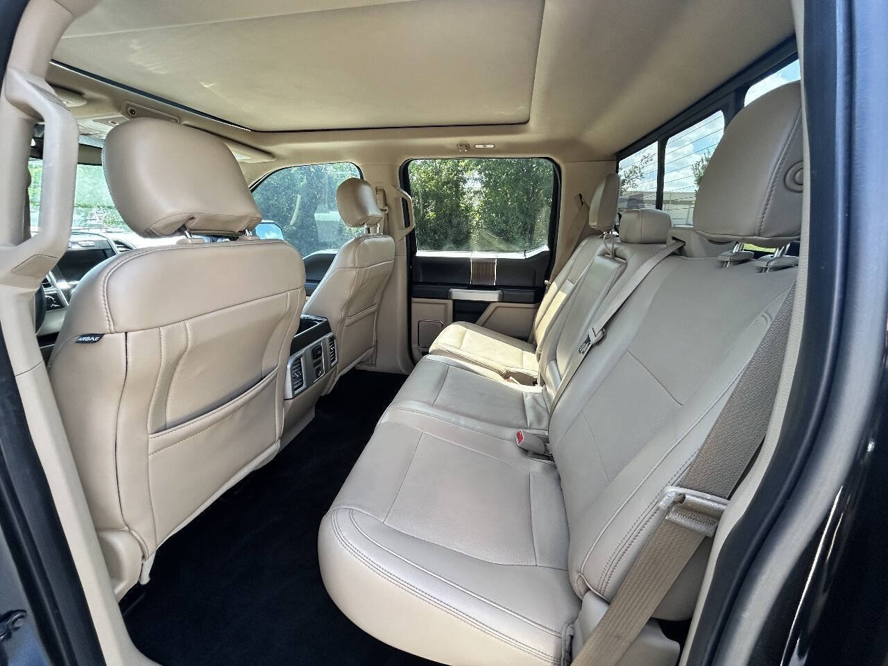Used 2015 Ford F150 Lariat w/ Equipment Group 502A Luxury AWD/4WD image 12