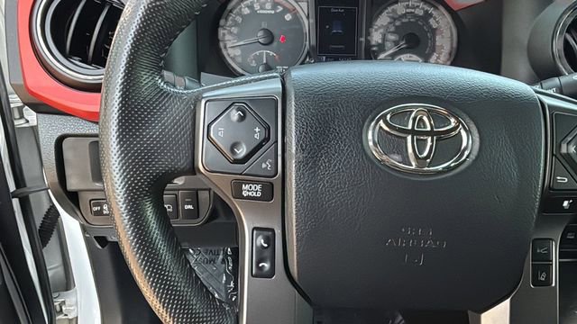 Used 2019 Toyota Tacoma TRD Sport AWD/4WD image 22