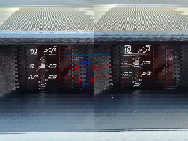 Used 2014 Toyota Sienna XLE image 48