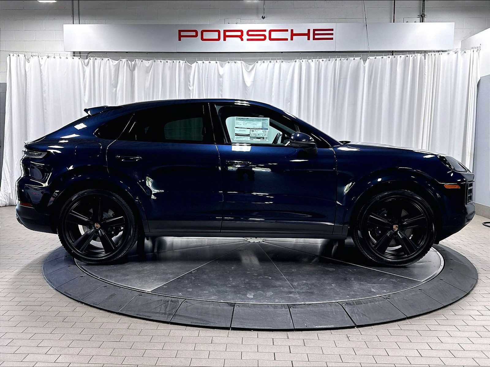 New 2026 Porsche Cayenne Coupe AWD/4WD image 8