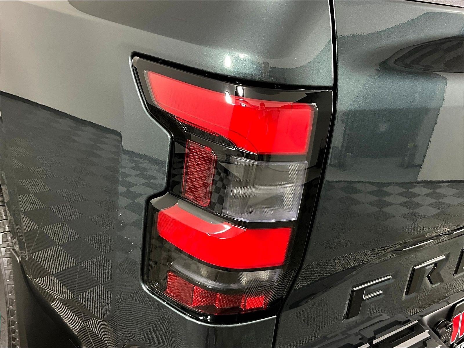 New 2027 Nissan Frontier SV w/ SV Convenience Package AWD/4WD image 14