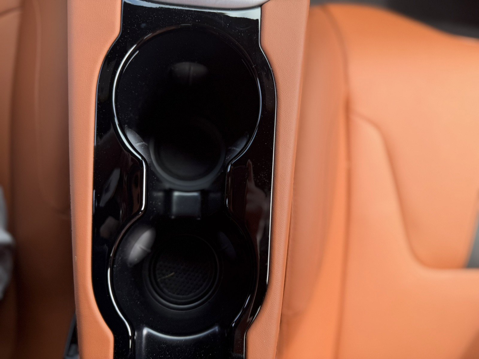 Used 2025 Lotus Emira RWD image 22