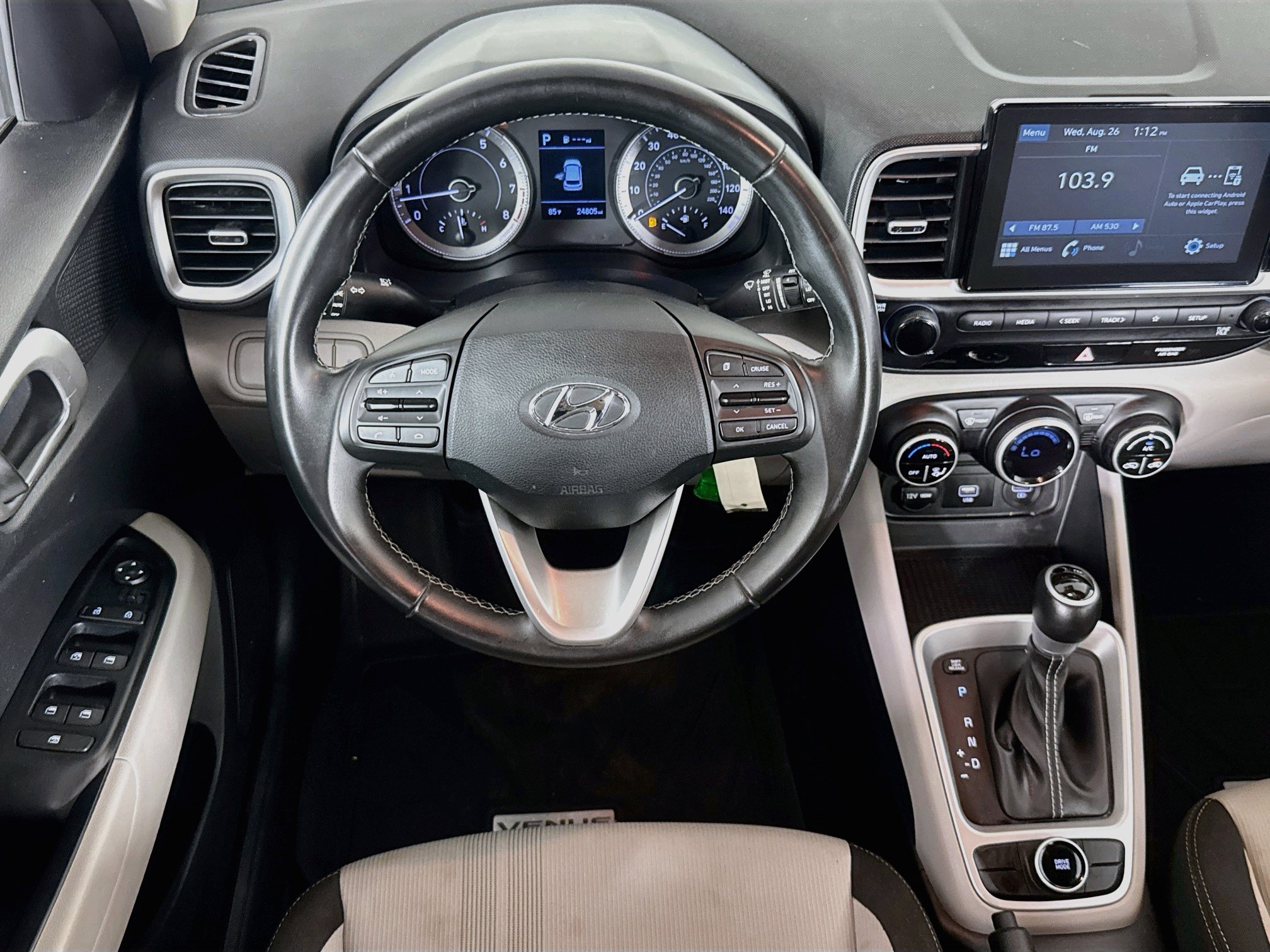 Used 2021 Hyundai Venue SEL FWD image 15