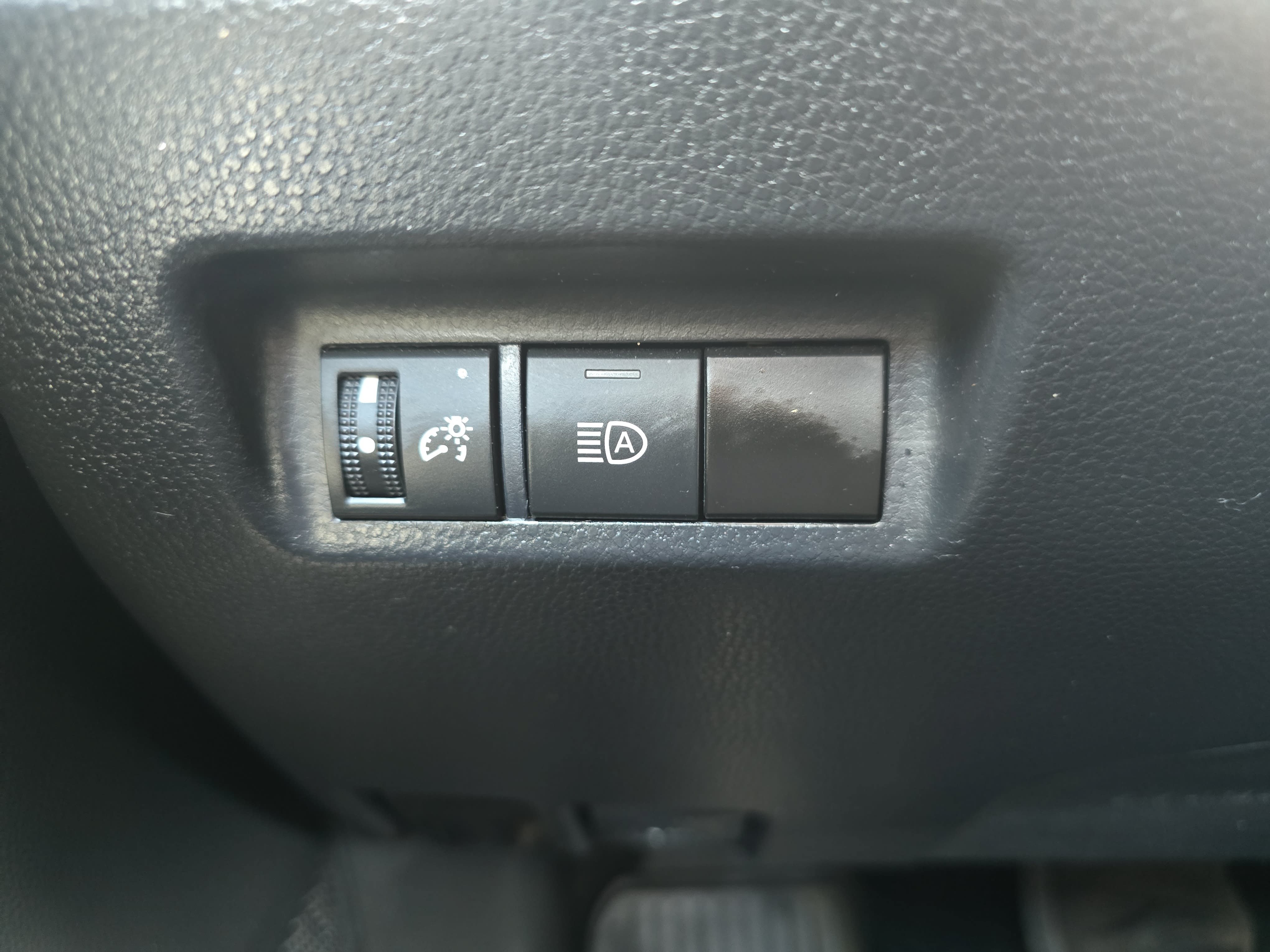 Certified 2023 Toyota RAV4 LE FWD image 26