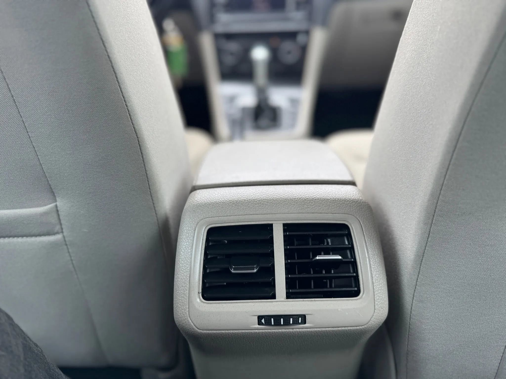 Used 2018 Volkswagen Golf S FWD image 33