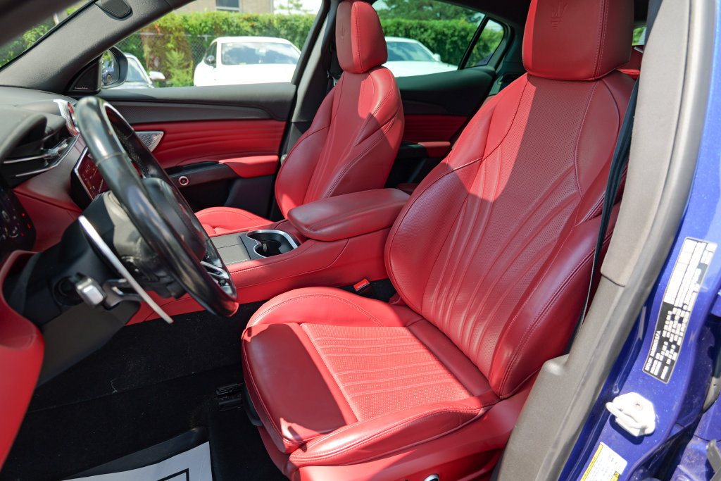 Used 2023 Maserati Grecale Modena AWD/4WD image 22