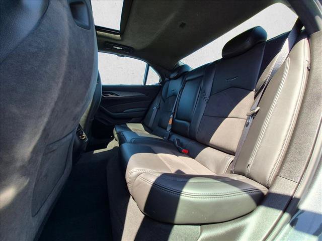 Used 2018 Cadillac CTS V w/ Luxury Package RWD image 18