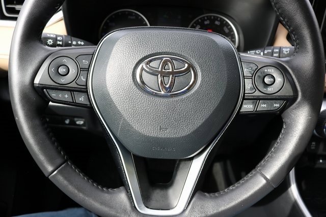 Used 2021 Toyota RAV4 XLE w/ Convenience Package image 21