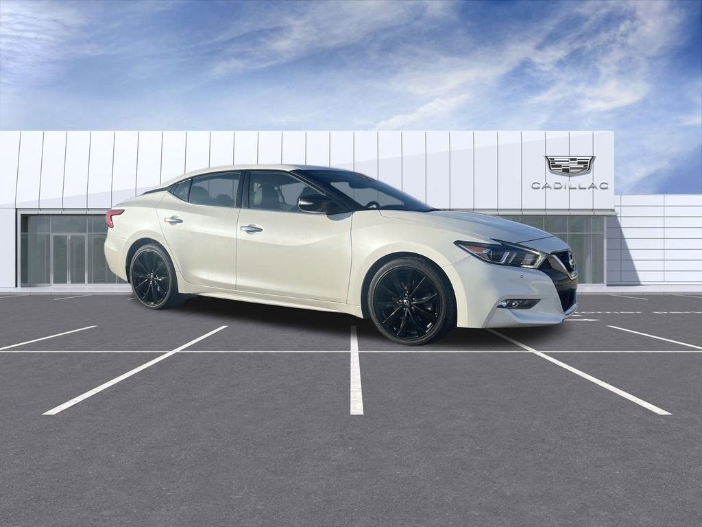 Used 2017 Nissan Maxima SR image 2