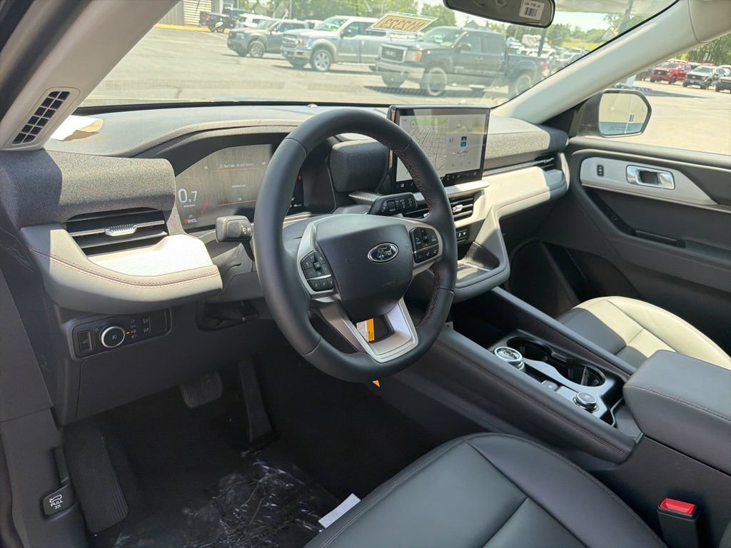 New 2026 Ford Explorer Active w/ Active Comfort Package AWD/4WD image 9