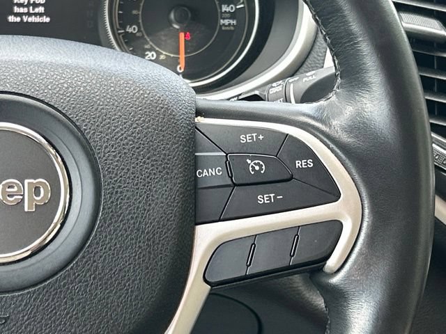 Used 2016 Jeep Cherokee Limited w/ Luxury Group AWD/4WD image 49