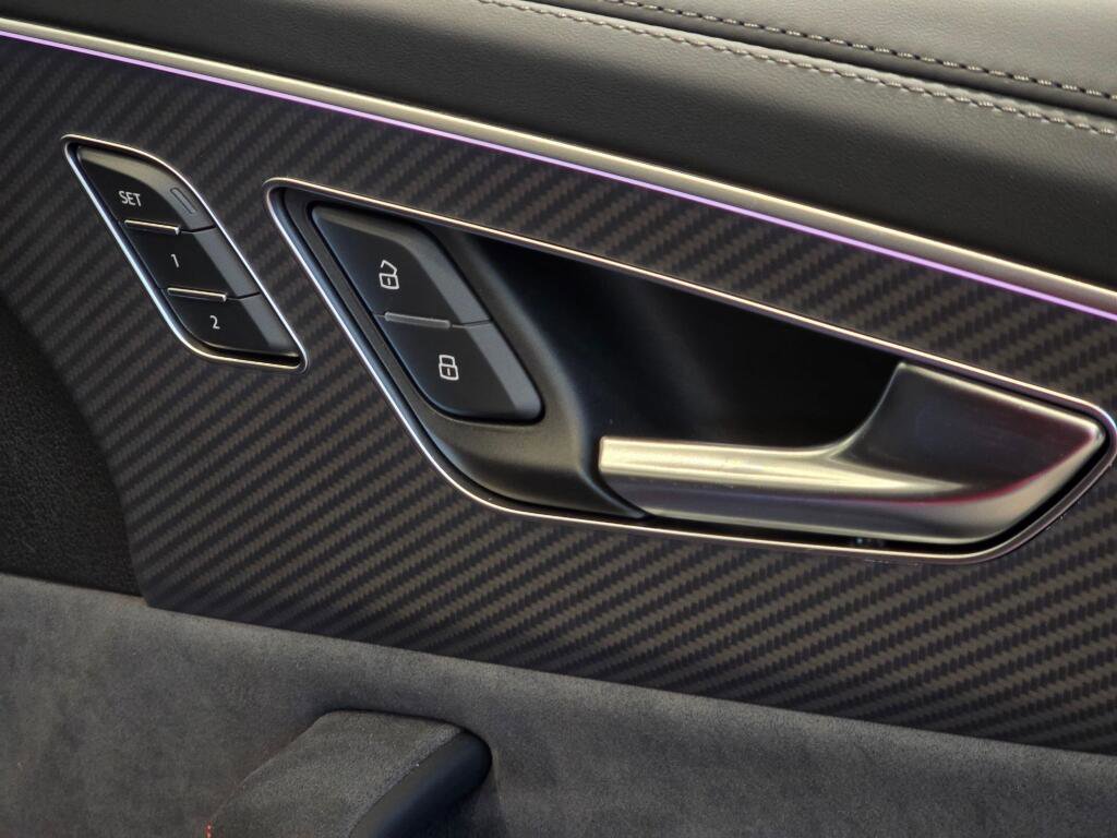 New 2026 Audi RS Q8 performance image 25