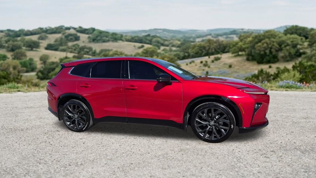 Used 2025 Toyota Crown Signia w/ Advanced Technology Package AWD/4WD image 13