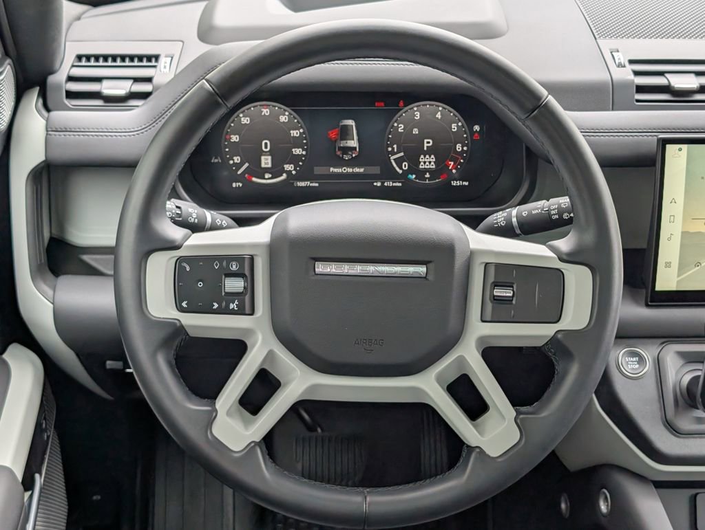 Used 2024 Land Rover Defender 130 S image 24