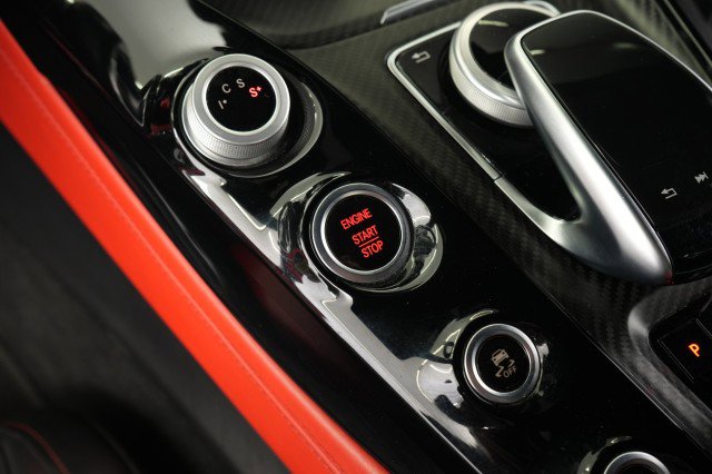 Used 2018 Mercedes-Benz AMG GT Roadster image 57