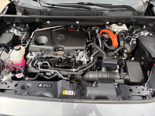 Used 2021 Toyota RAV4 XLE w/ Convenience Package AWD/4WD image 22