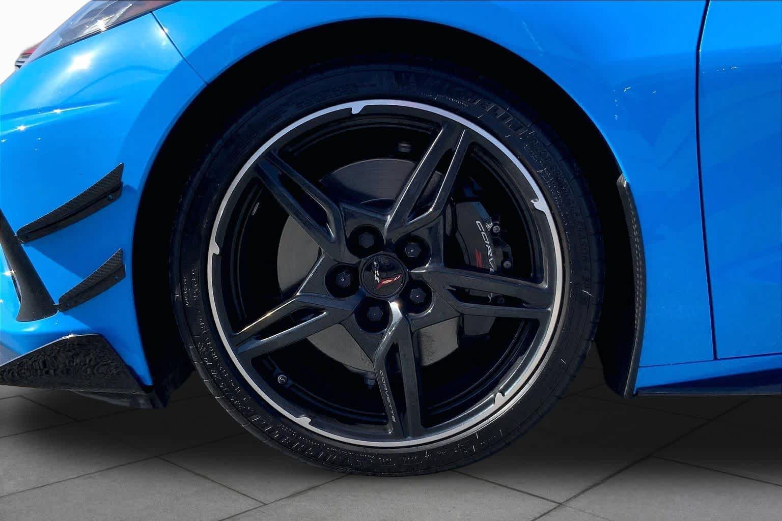 Used 2022 Chevrolet Corvette Stingray Premium Conv w/ Z51 Performance Package RWD image 10