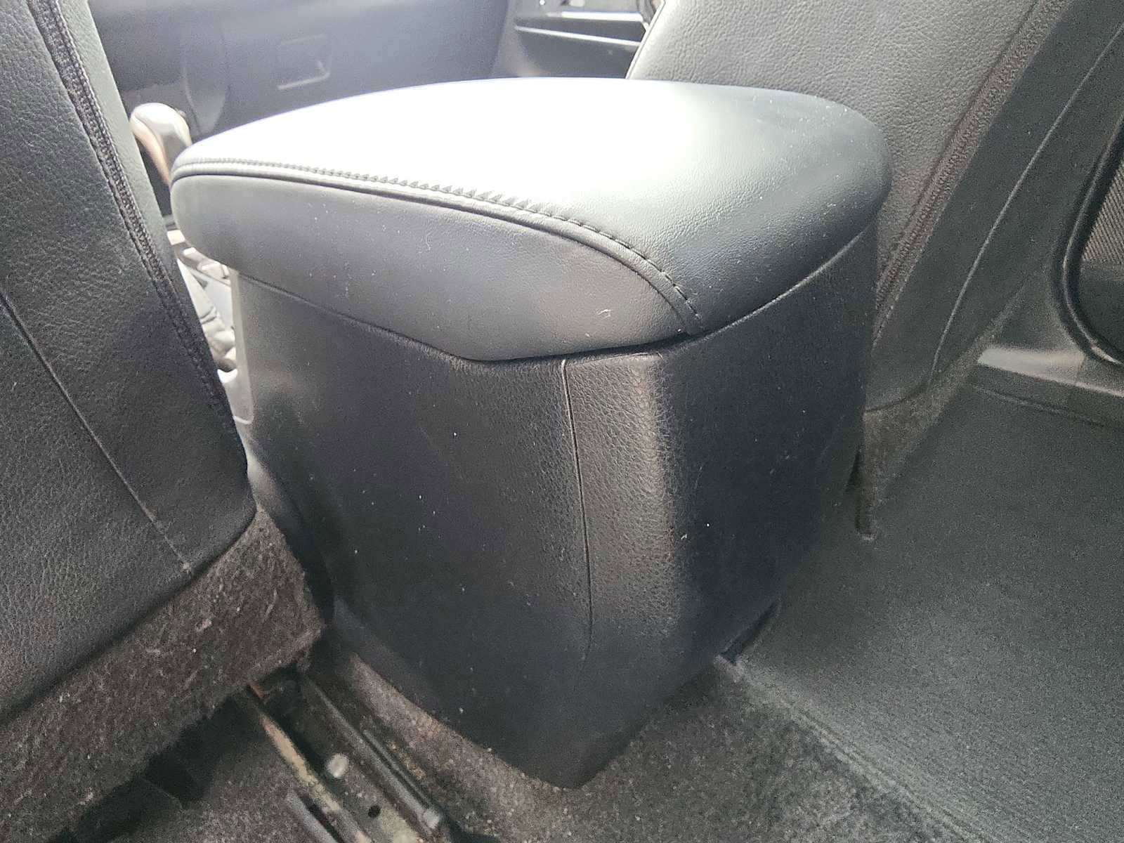 Used 2018 Toyota RAV4 SE AWD/4WD image 21