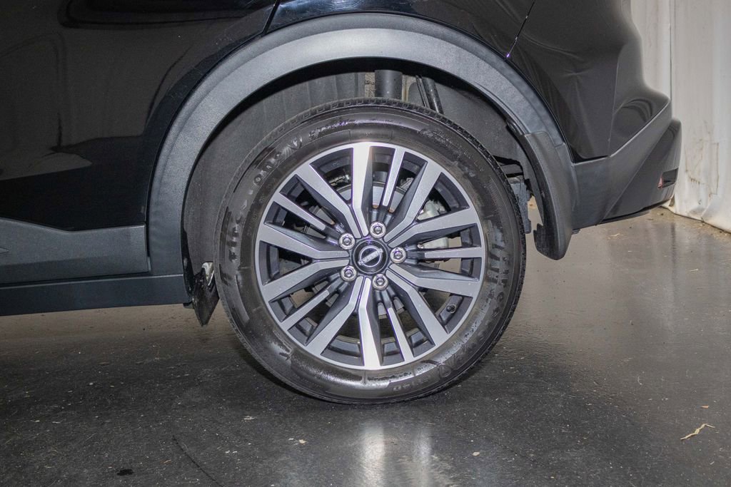 Used 2022 Nissan Kicks SV FWD image 8