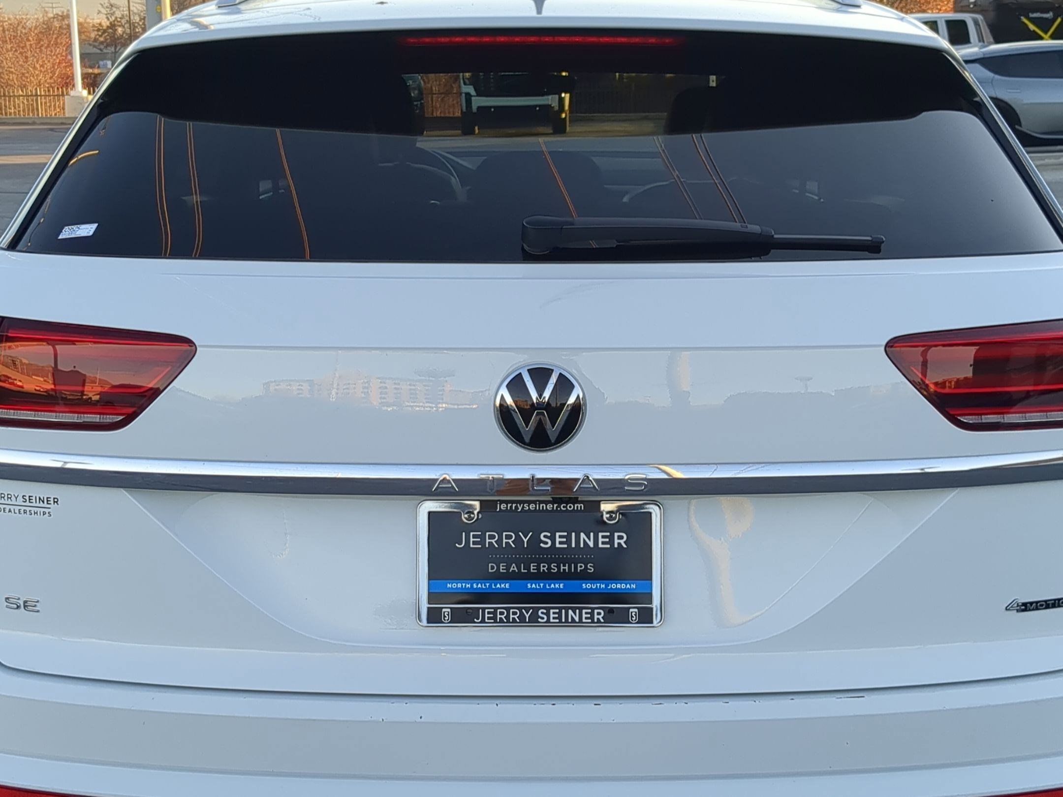 Used 2023 Volkswagen Atlas Cross Sport SE image 14