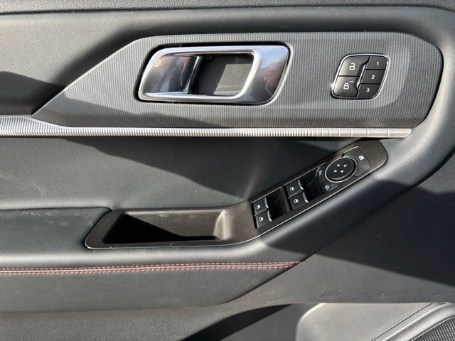 New 2026 Ford Explorer ST-Line w/ ST-Line Street Pack image 10