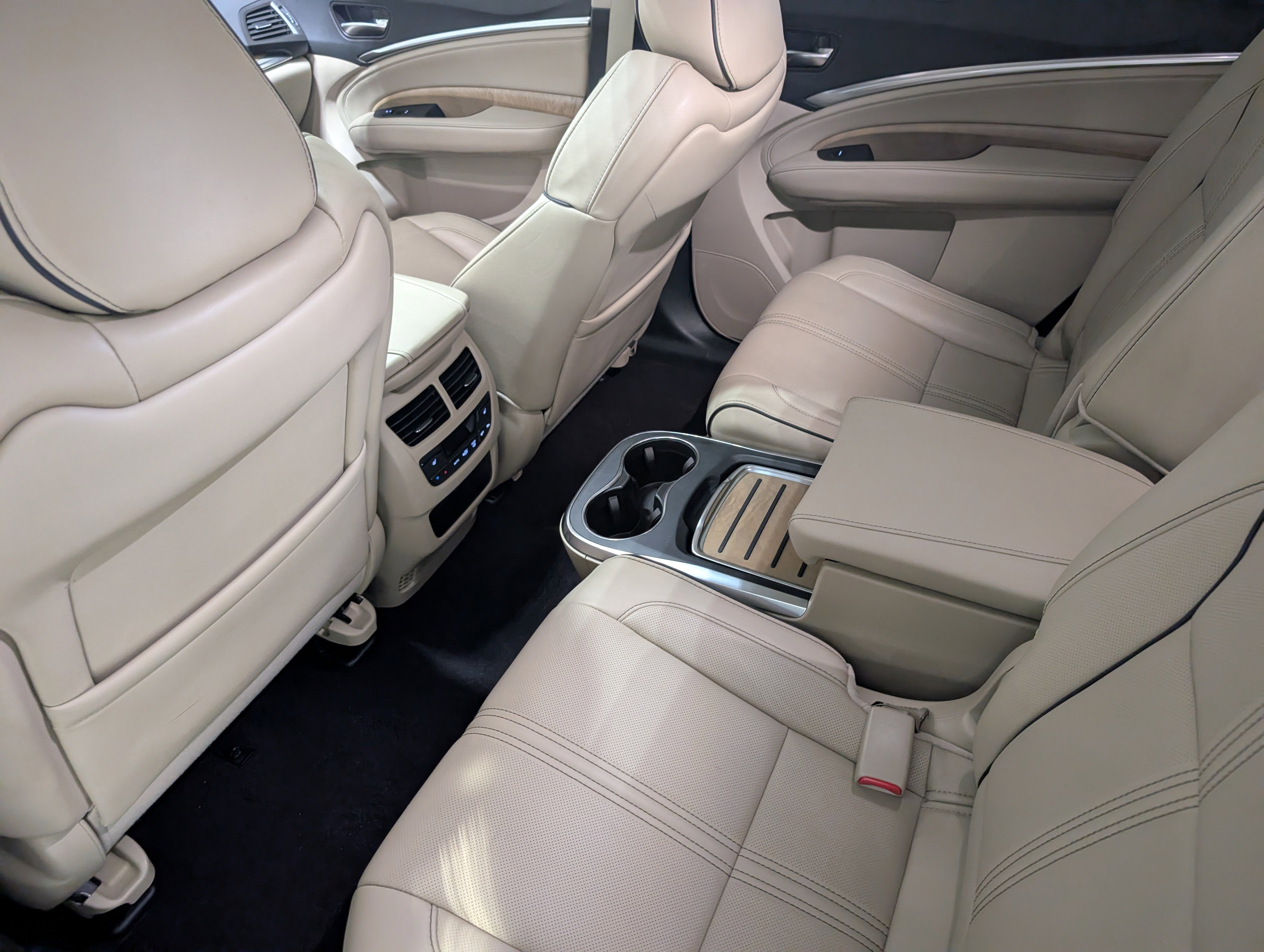 Used 2019 Acura MDX FWD w/ Advance Package image 19