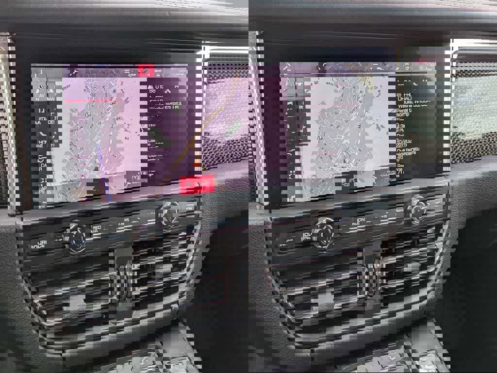 Used 2021 Porsche Macan GTS AWD/4WD image 29