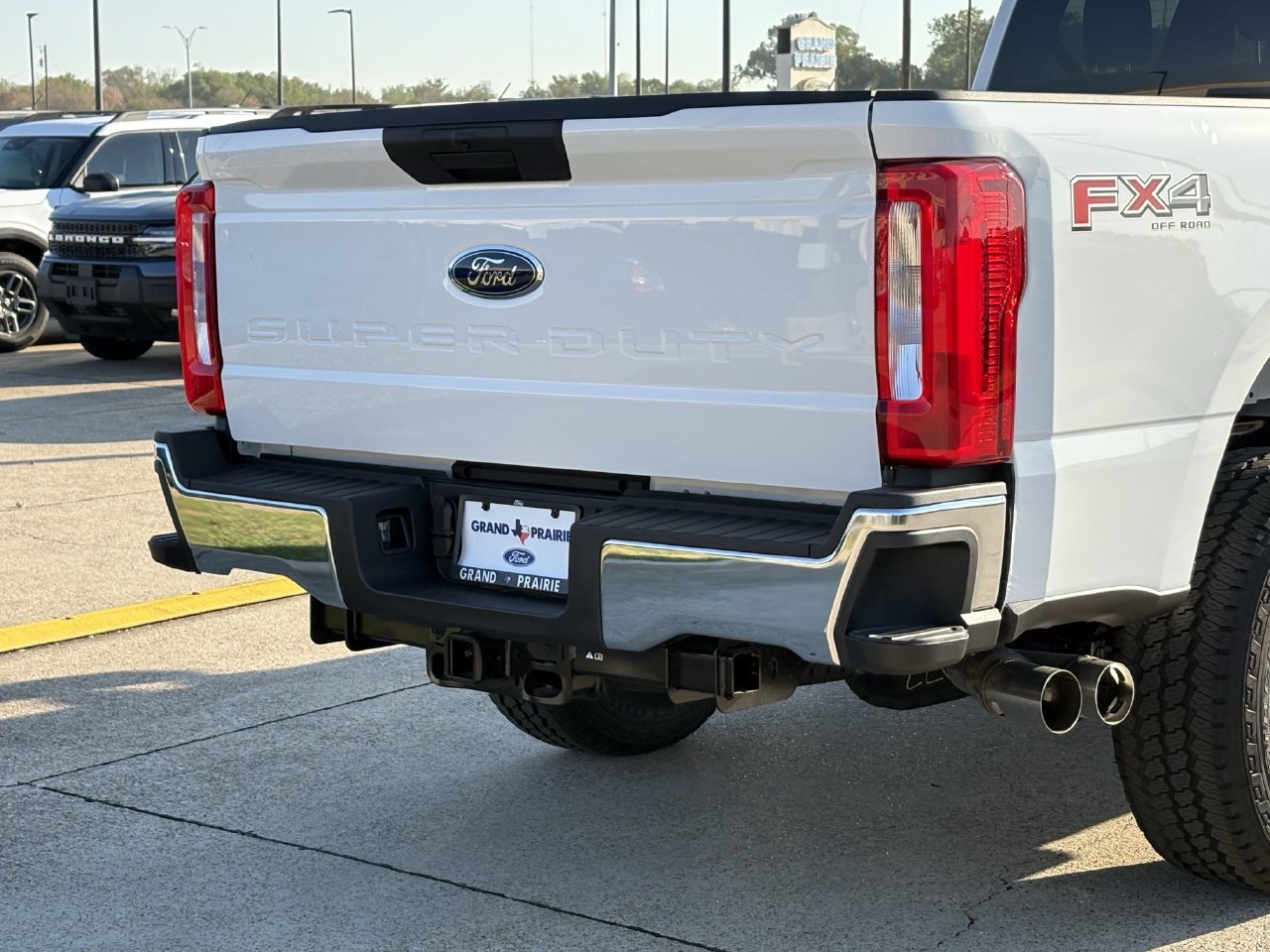 New 2026 Ford F350 XLT w/ FX4 Off-Road Package AWD/4WD image 7