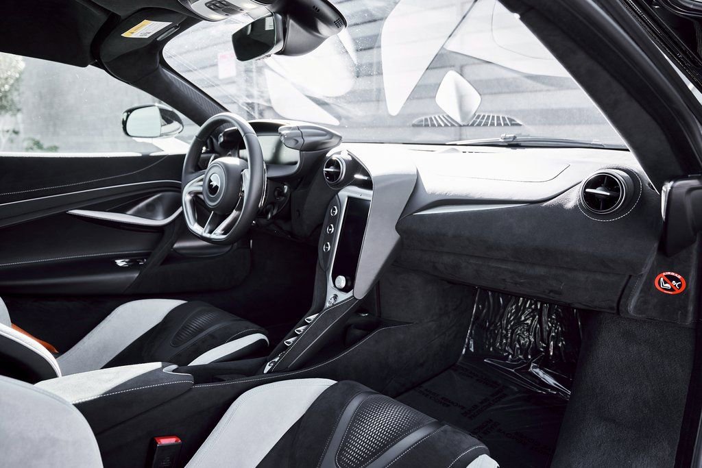 Used 2024 McLaren 750S image 39
