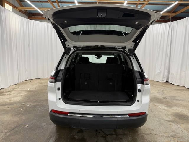 Used 2023 Jeep Grand Cherokee L Limited image 25