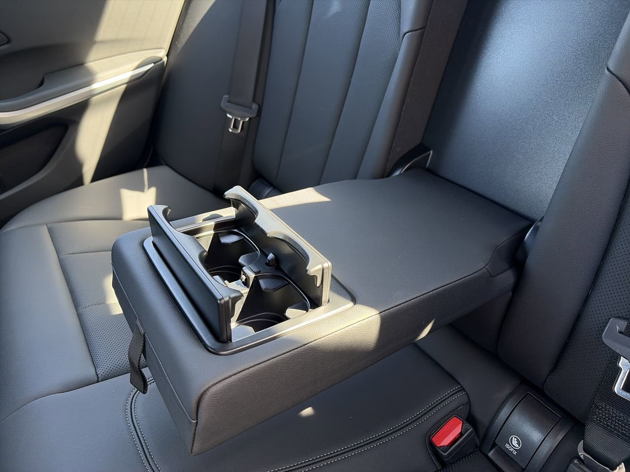 Certified 2025 BMW 330i Sedan RWD image 32