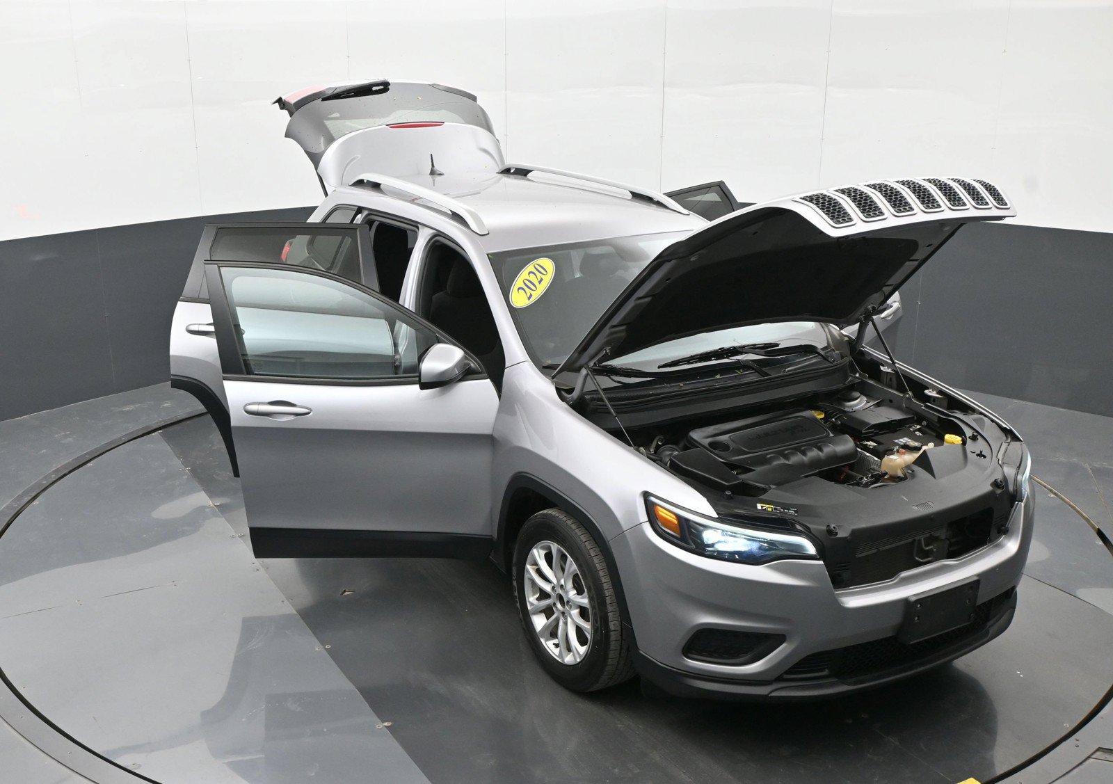 Used 2020 Jeep Cherokee Latitude w/ Cold Weather Group FWD image 45