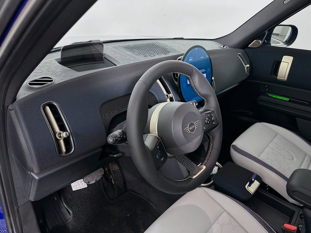 Certified 2025 MINI Cooper Countryman S AWD/4WD image 9