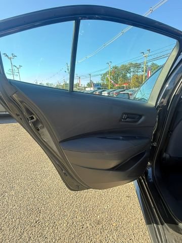 Used 2022 Toyota Corolla LE FWD image 15