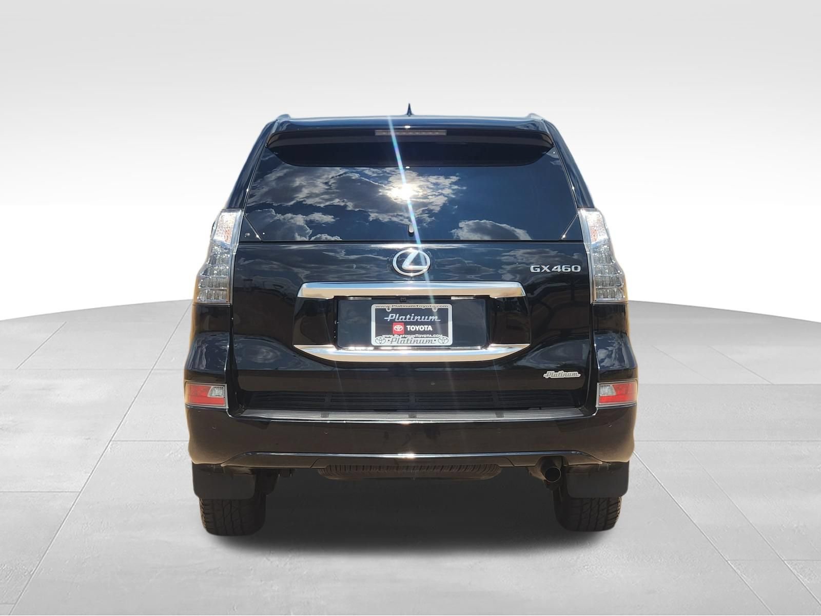 Used 2023 Lexus GX 460 Premium w/ Premium Package AWD/4WD image 8