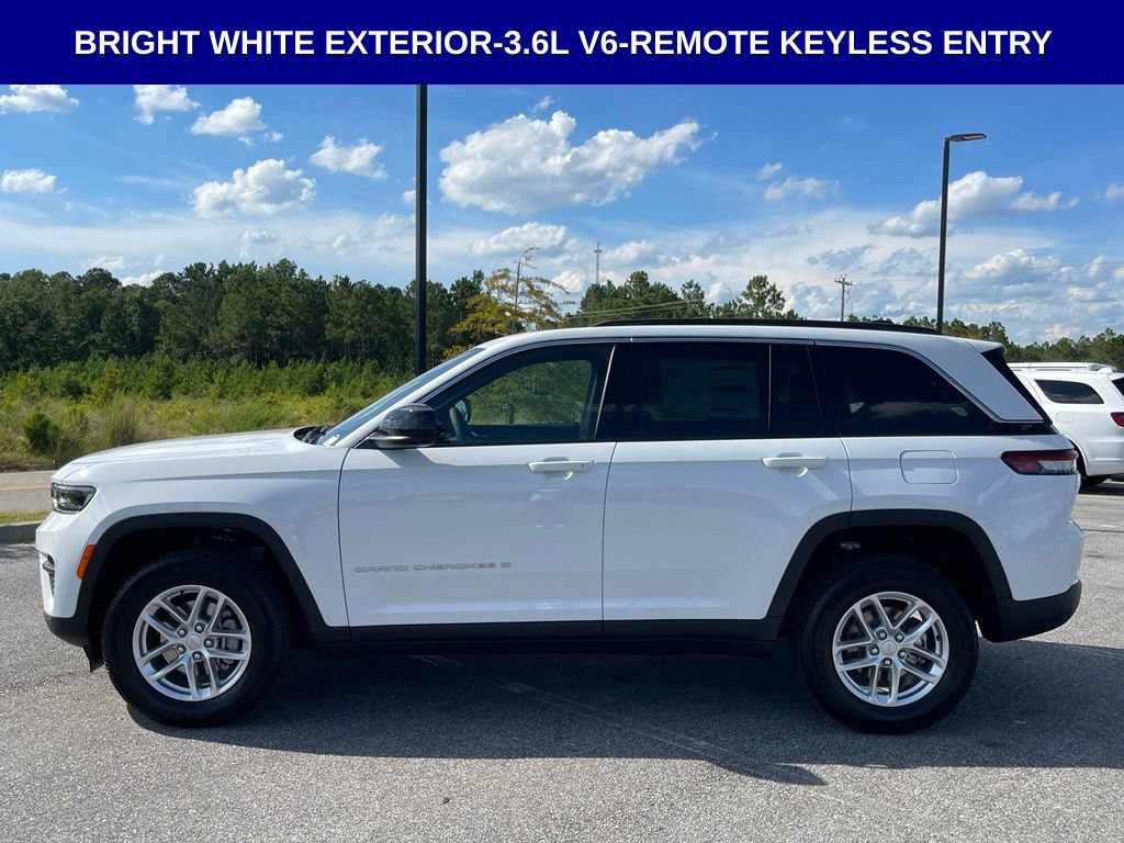 New 2026 Jeep Grand Cherokee Laredo RWD image 6
