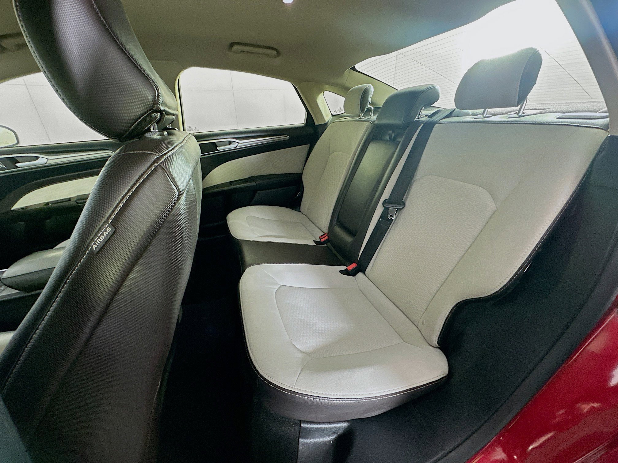 Used 2020 Ford Fusion SE w/ Equipment Group 151A image 26