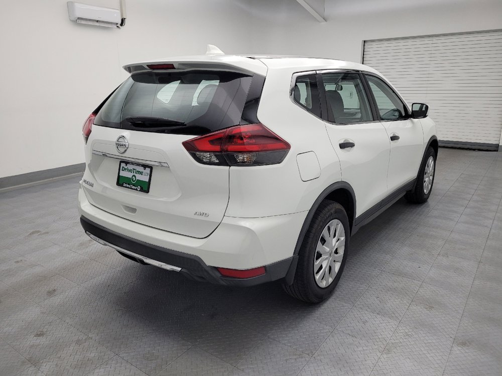 Used 2018 Nissan Rogue S AWD/4WD image 9