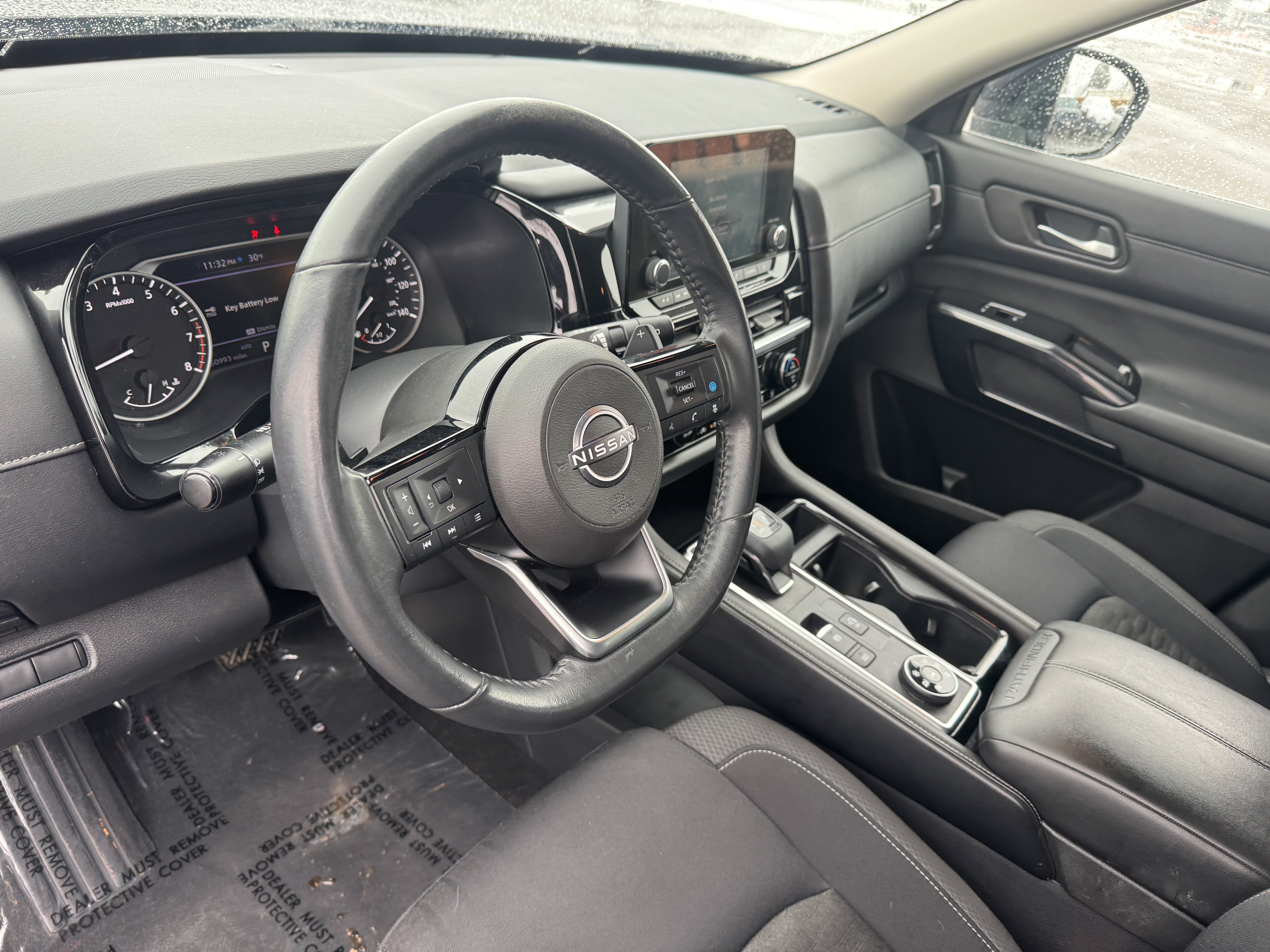 Used 2022 Nissan Pathfinder SV image 12