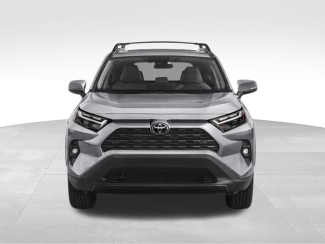 Used 2025 Toyota RAV4 XLE w/ Convenience Package FWD image 4
