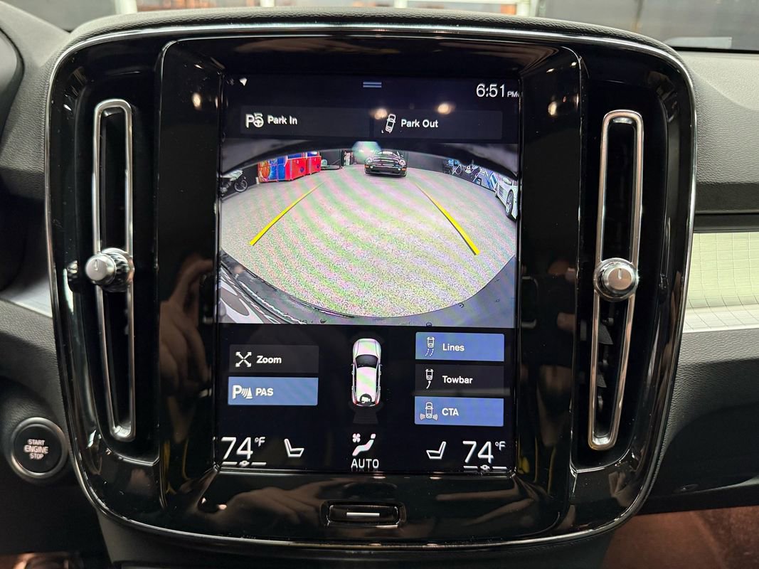 Used 2019 Volvo XC40 T5 Momentum image 26