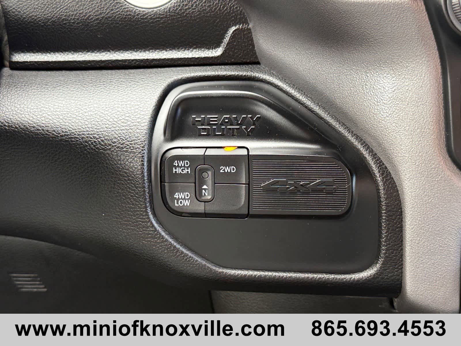 Used 2024 RAM 3500 Big Horn AWD/4WD image 27