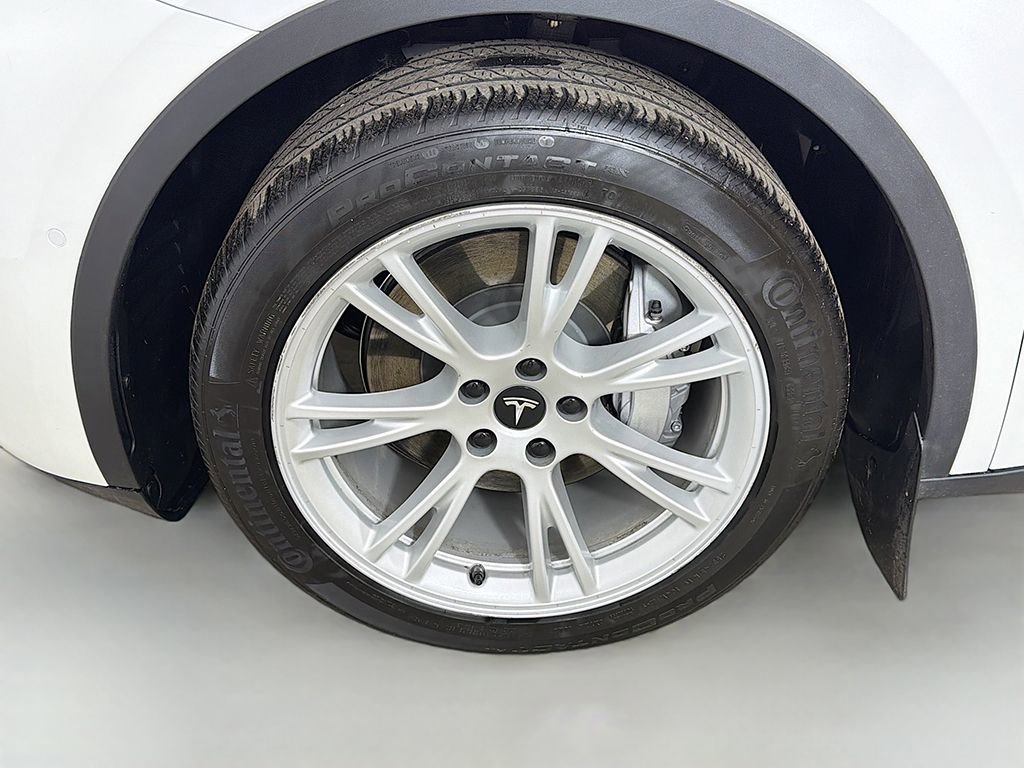 Used 2021 Tesla Model Y Long Range image 19