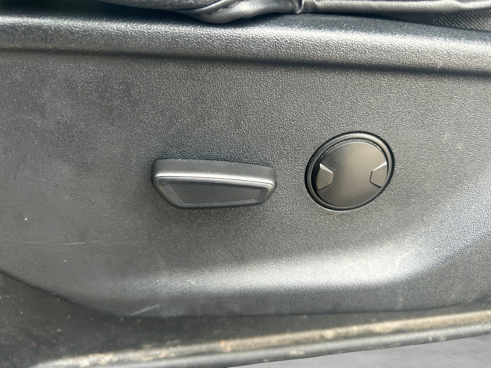 Used 2024 Ford F350 XLT AWD/4WD image 7