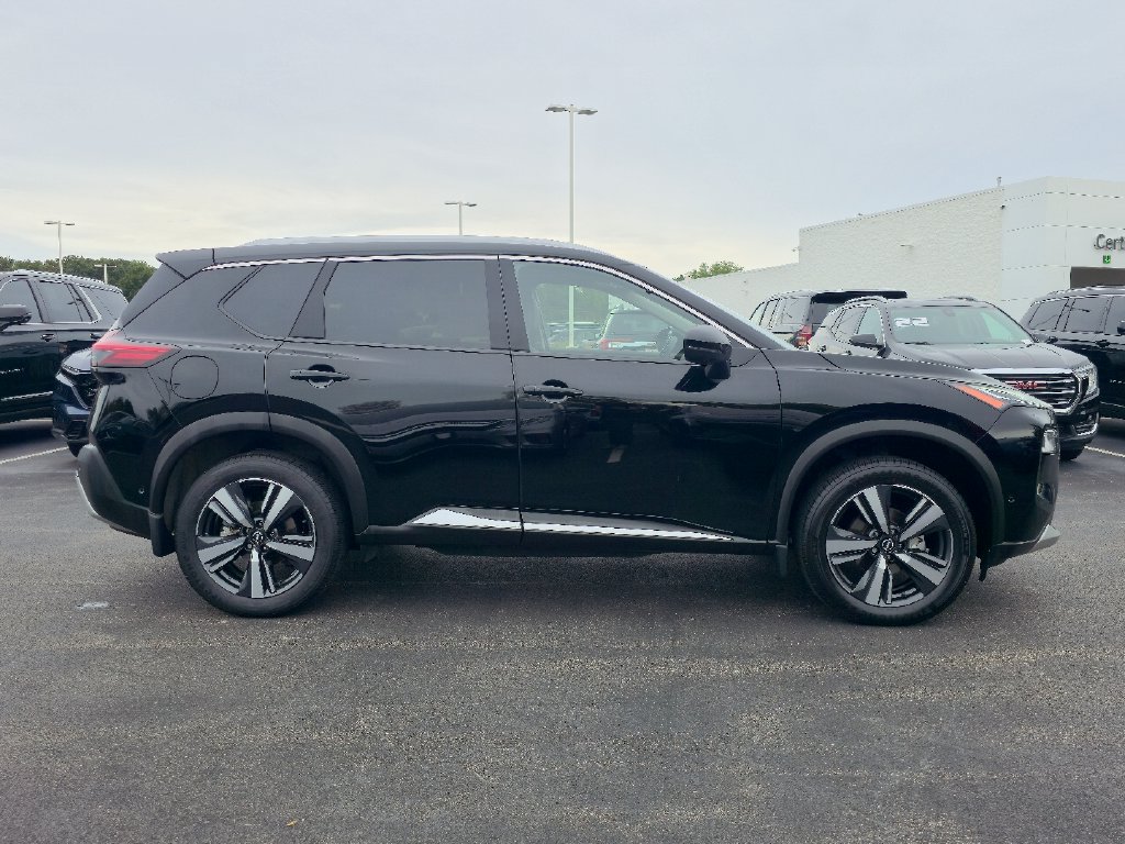 Used 2023 Nissan Rogue Platinum AWD/4WD image 7