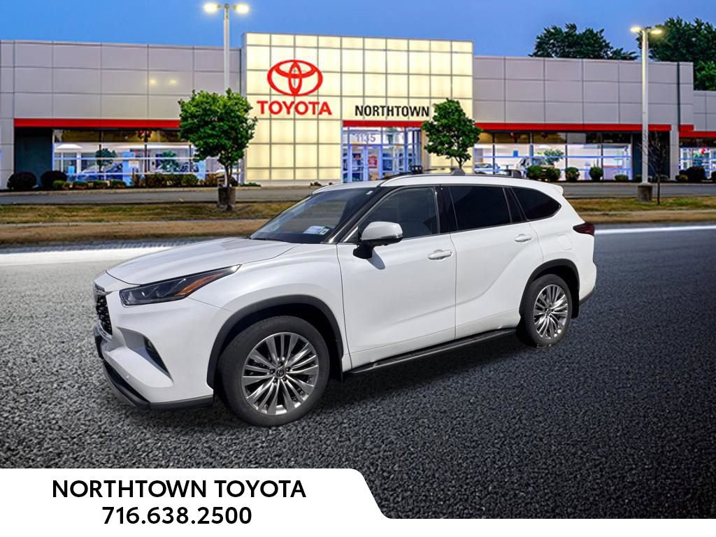 Used 2023 Toyota Highlander Platinum AWD/4WD image 1