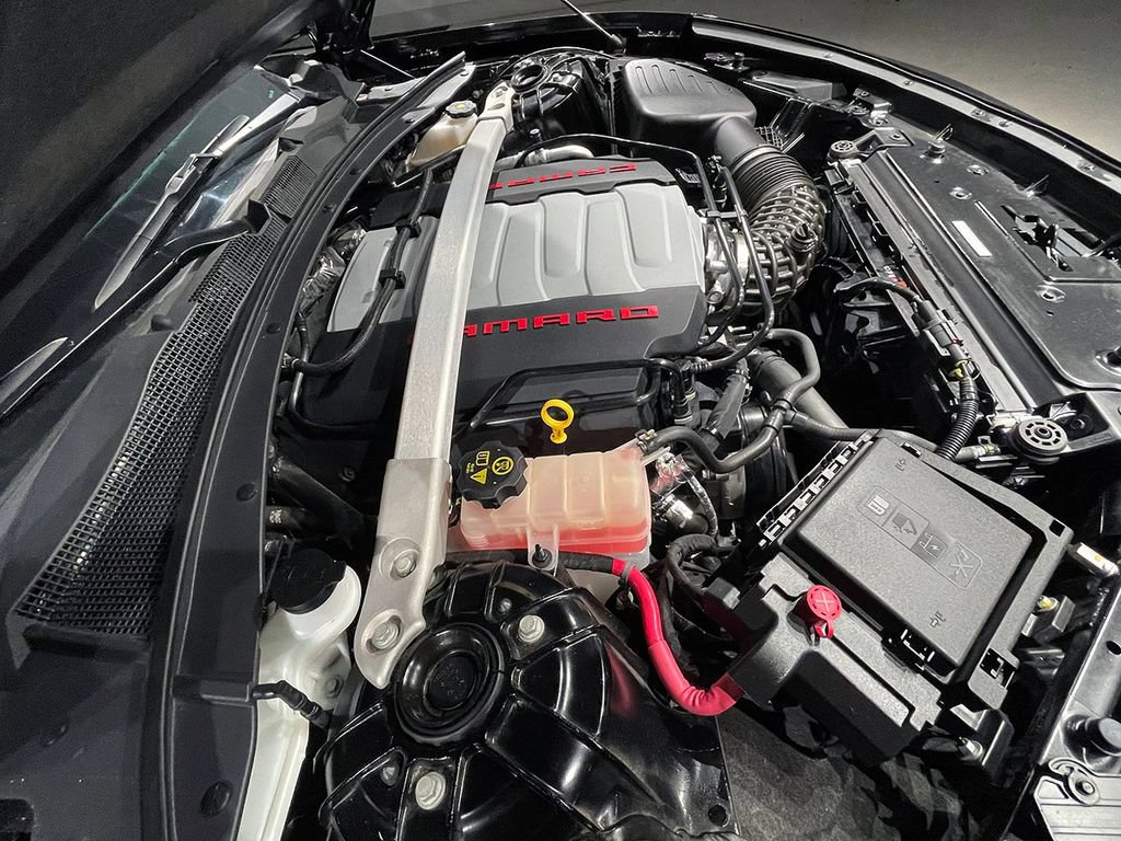 Used 2024 Chevrolet Camaro LT RWD image 27