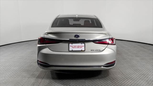 Used 2019 Lexus ES 300h w/ Premium Package FWD image 7