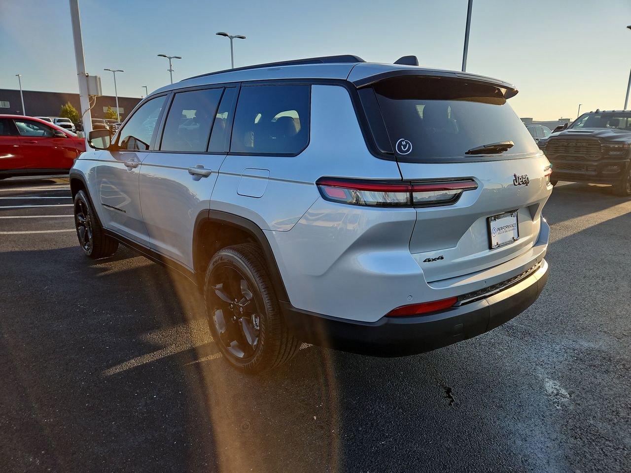 New 2025 Jeep Grand Cherokee L Altitude image 5