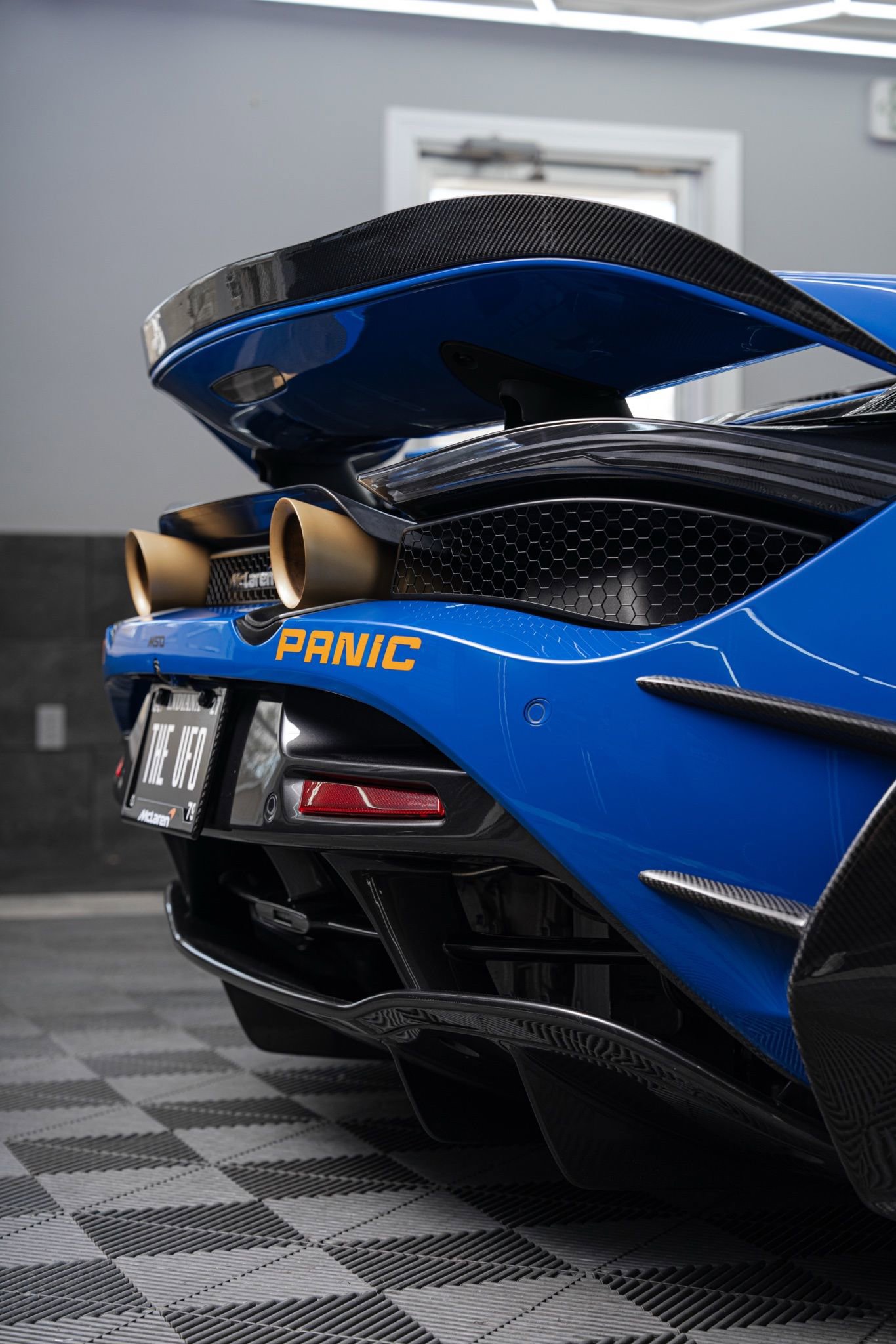 Used 2018 McLaren 720S Performance image 11